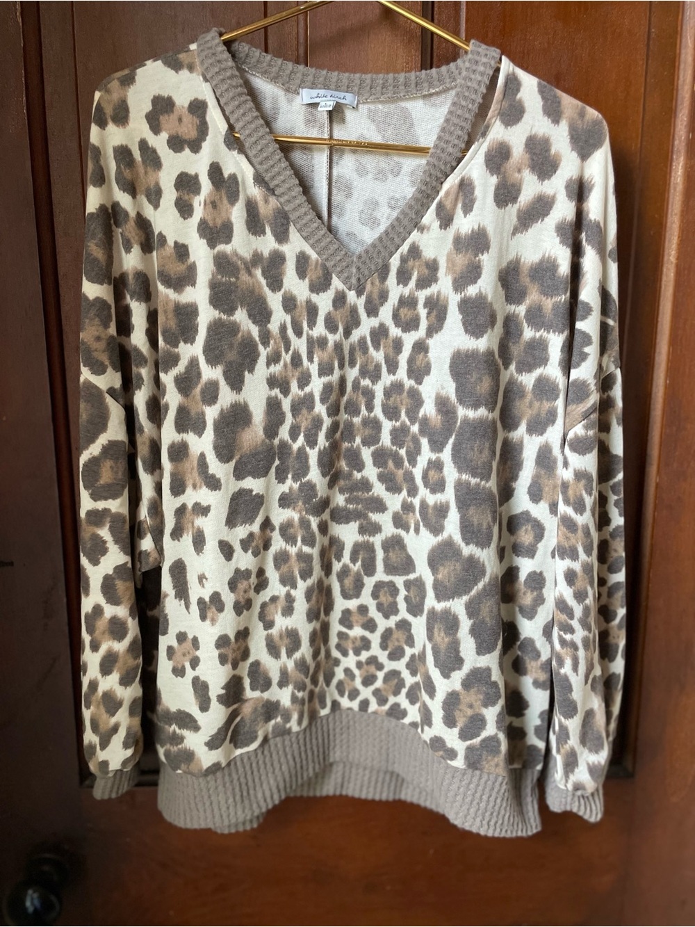 White Birch women's large long sleeve animal print top